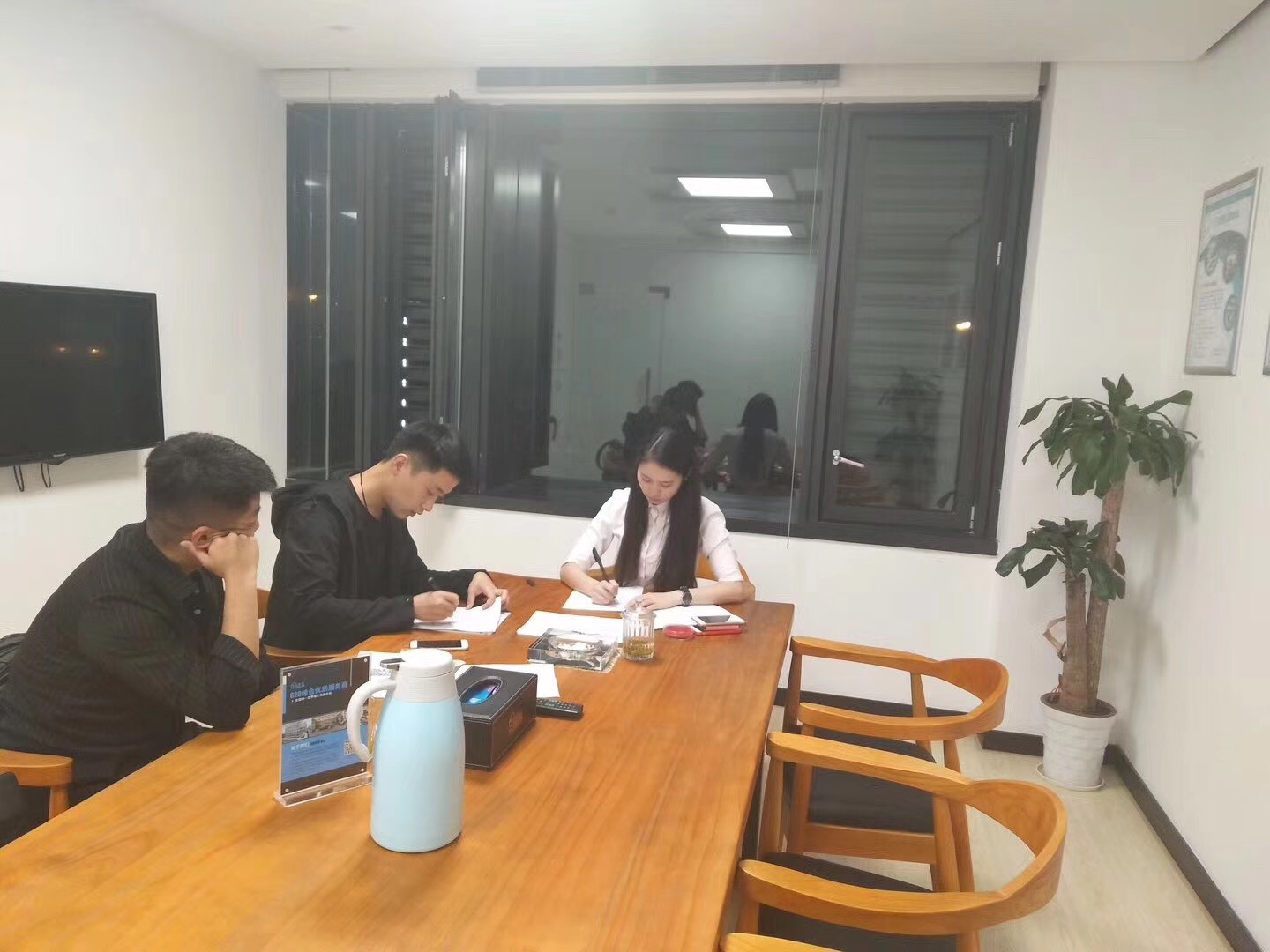 熱烈祝賀馬總、張總簽約創(chuàng)綠家亳州縣級代理！