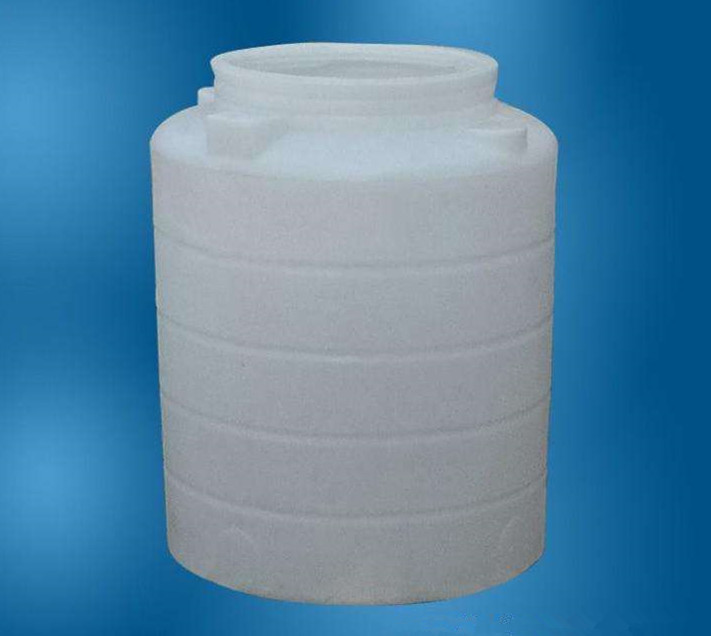 廚房水管破裂傳出刺鼻性氣味，原以為是鄰居家甲醛超標(biāo)，沒(méi)想到是“絕命毒師”