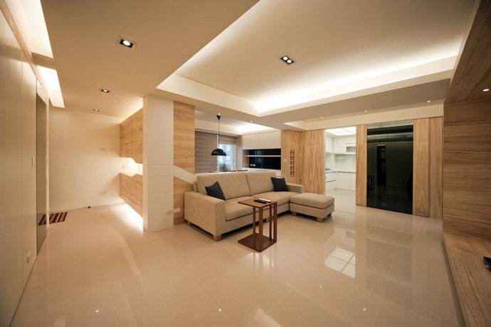 可怕！裝修時貼墻紙用的膠水太過刺鼻，孩子患上裝修性哮喘，甲醛超標(biāo)怎么辦