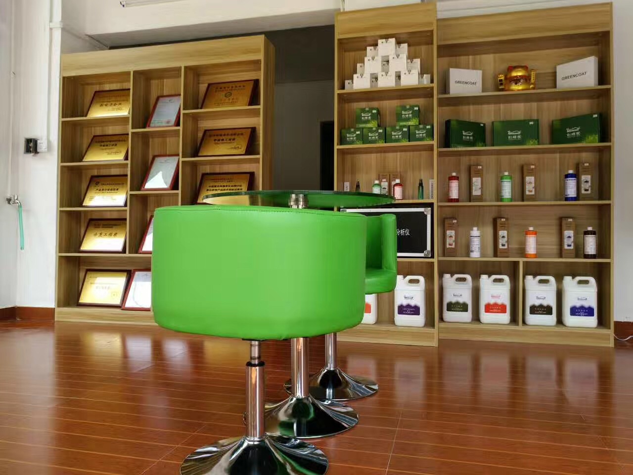 熱烈祝賀創(chuàng)綠家空氣治理潮安服務(wù)中心新落成！