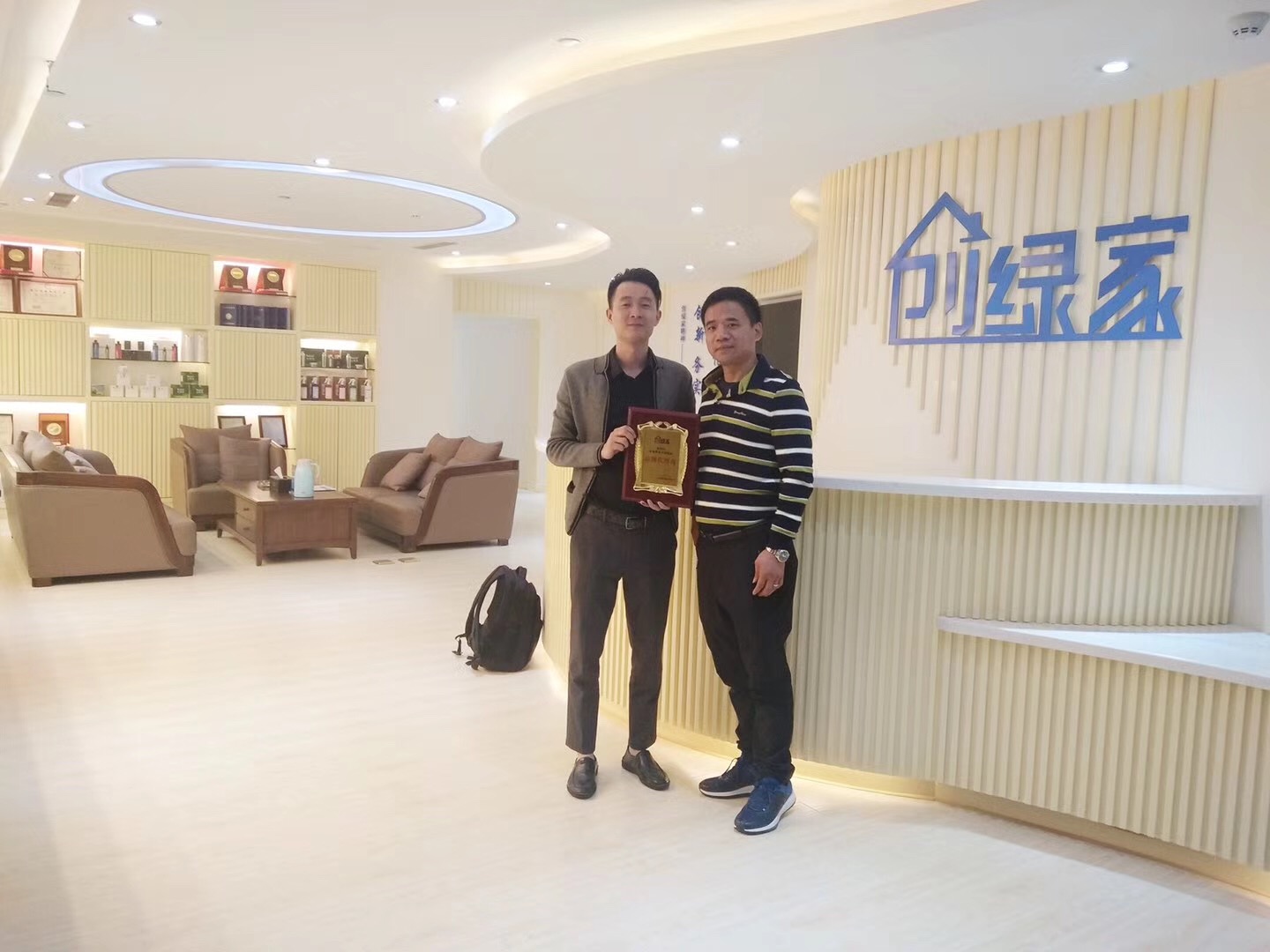 熱烈祝賀阮總簽約創(chuàng)綠家福州市區(qū)級代理！