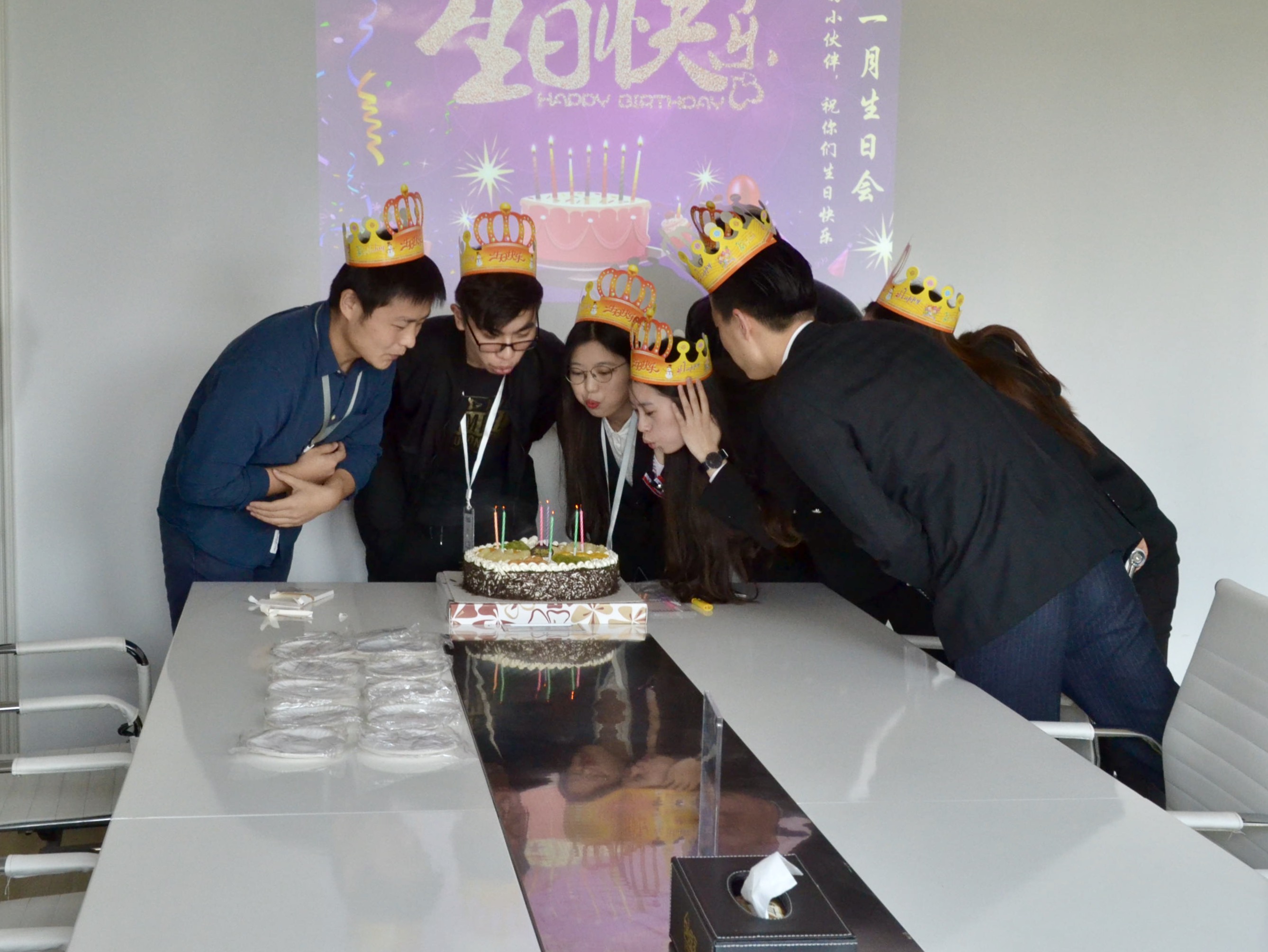 【11月生日會】壽星們希望各位小伙伴照顧好自己的身體哦！