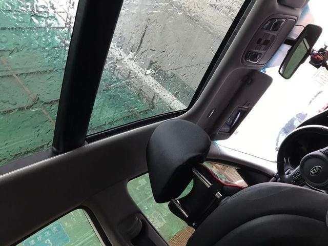 一輛汽車怎么能不受潮呢？