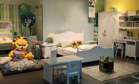 甲醛中毒事件再發(fā)，拿什么保護(hù)我們的“花朵”？