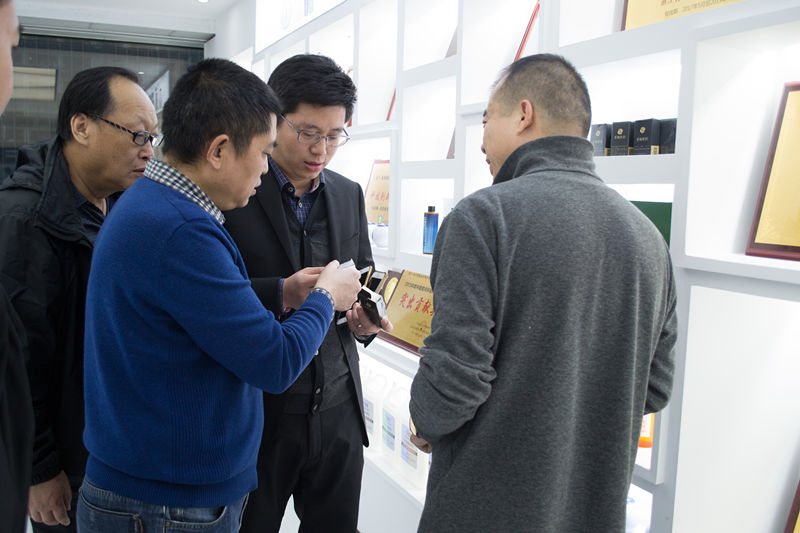 中國室內(nèi)環(huán)境凈化治理行業(yè)第四次發(fā)展研討會圓滿結(jié)束！