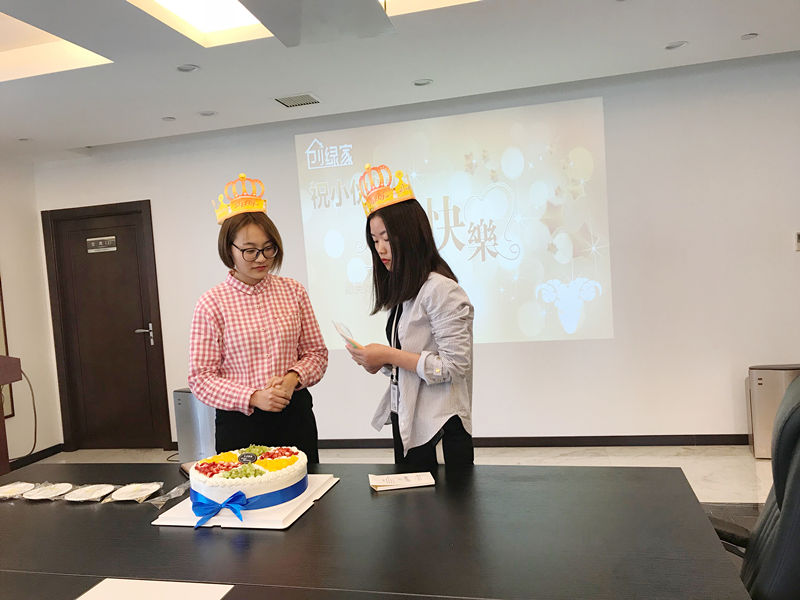 【4月生日會】業(yè)務(wù)很硬核，而我們只是甜美小公舉