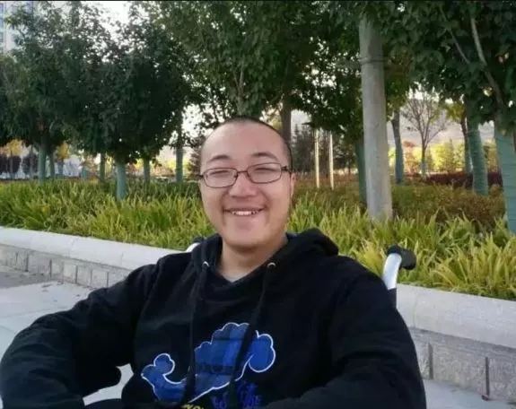 青春是用來奮斗的，除甲醛的青春最美麗！