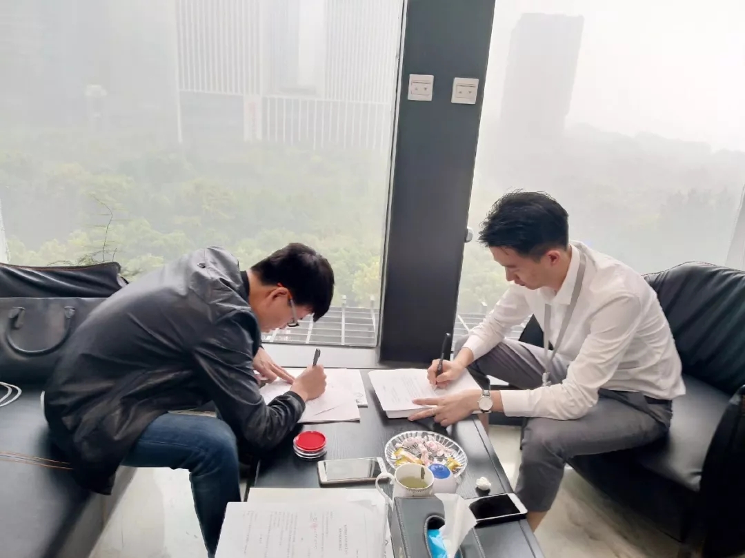 熱烈祝賀王總簽約創(chuàng)綠家遂川市縣級(jí)市代理！