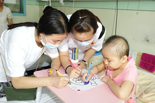 室內(nèi)甲醛超標怎么辦？為了快樂暑假，父母必須這么做！