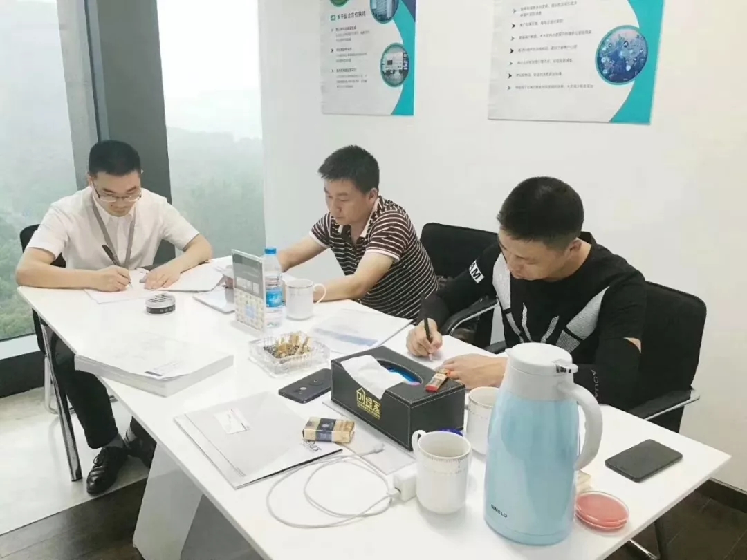 熱烈祝賀馬總團(tuán)隊(duì)簽約創(chuàng)綠家襄陽市區(qū)級(jí)代理！