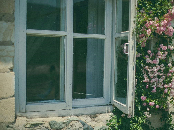 你認(rèn)為網(wǎng)上最正確的除甲醛方法是那個(gè)？