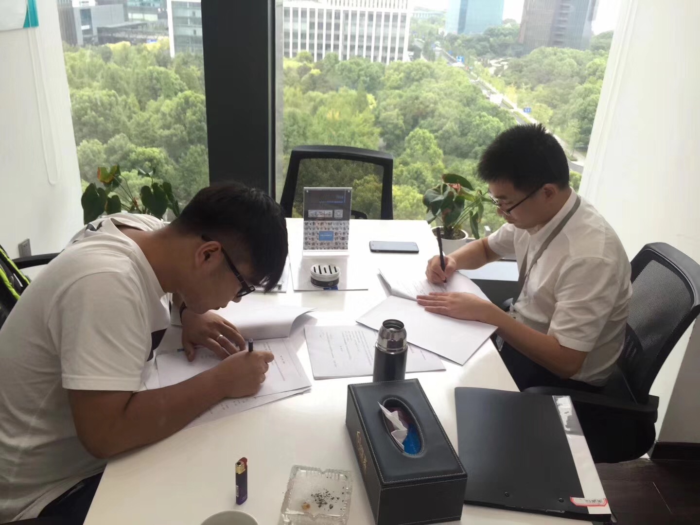 熱烈祝賀王總簽約創(chuàng)綠家福州市區(qū)級代理！