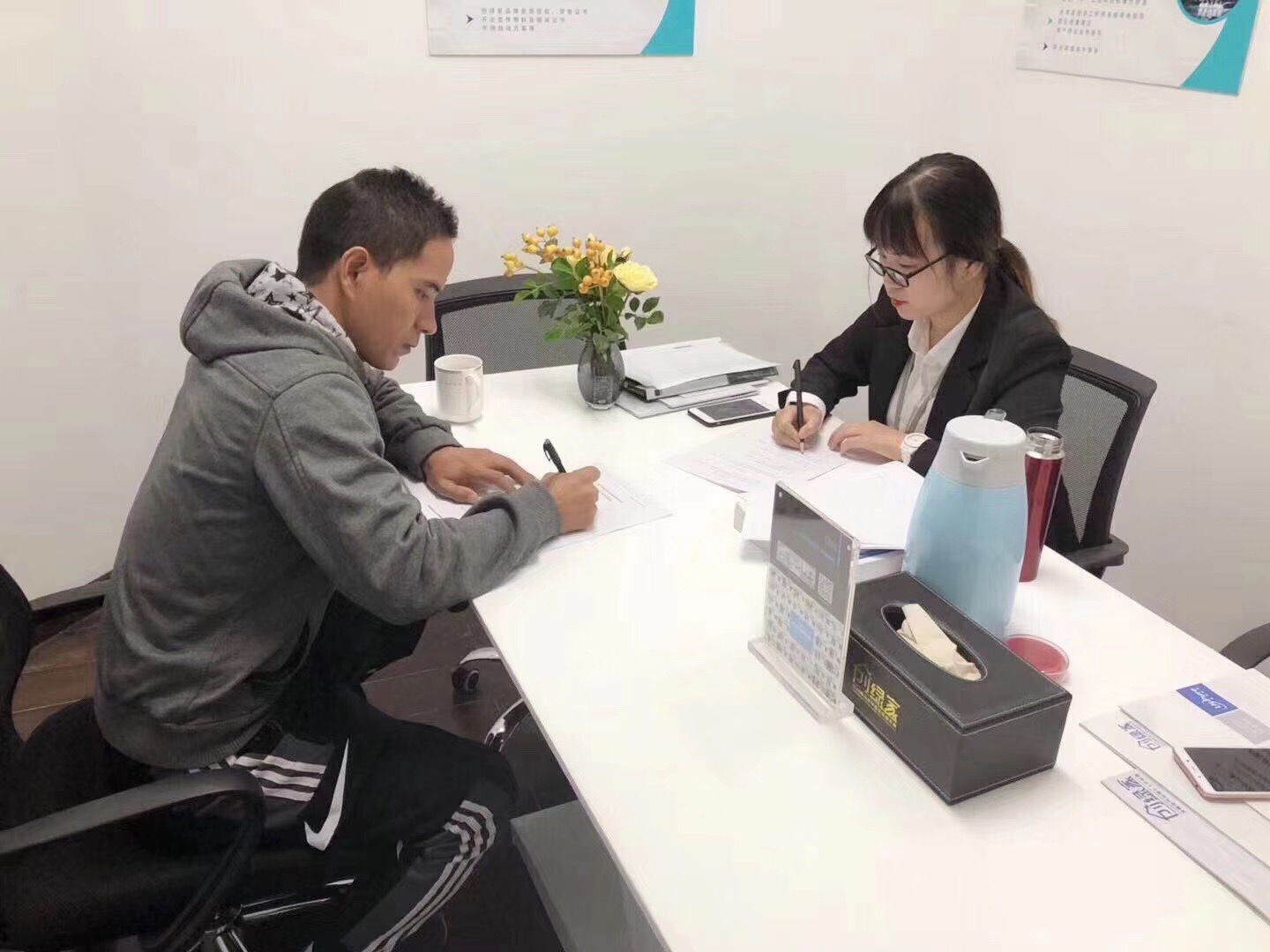 熱烈祝賀陳總簽約創(chuàng)綠家河南省縣級市代理！