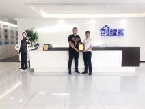 熱烈祝賀劉總夫婦簽約創(chuàng)綠家市縣級代理！