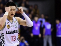 CBA第一得分手發(fā)高燒吸氧0得分 教練：賓館房間新裝修，甲醛中毒導(dǎo)致的！