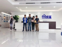 熱烈祝賀何總團(tuán)隊(duì)簽約創(chuàng)綠家佛山市區(qū)級(jí)代理！