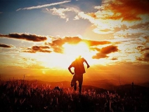 不少人都不喜歡改變，而情愿保持現(xiàn)狀，這便是人生低谷