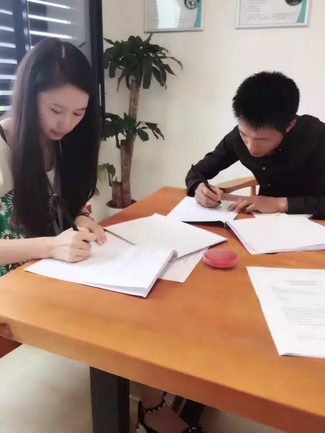 熱烈祝賀遵義匯川區(qū)鄧總成功加入創(chuàng)綠家！