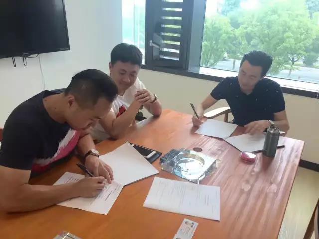 熱烈祝賀樂山市中呂總、馬總成功加入創(chuàng)綠家！